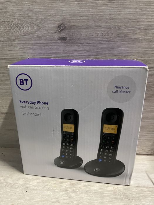 Zestaw telefonów stacjonarnych