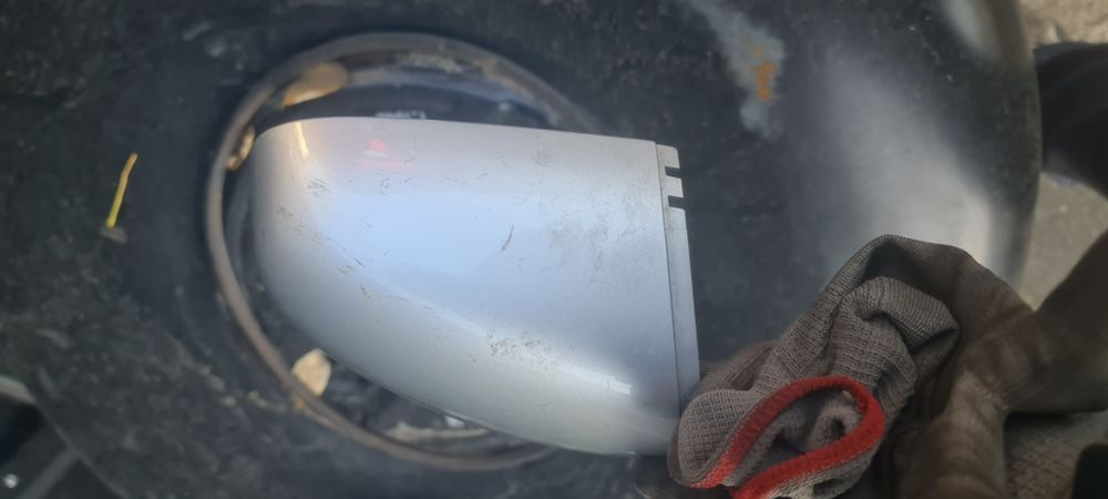 Obudowa Lusterka Lewa Lewego Ford Fiesta MK8 H1BB-17K747 18-