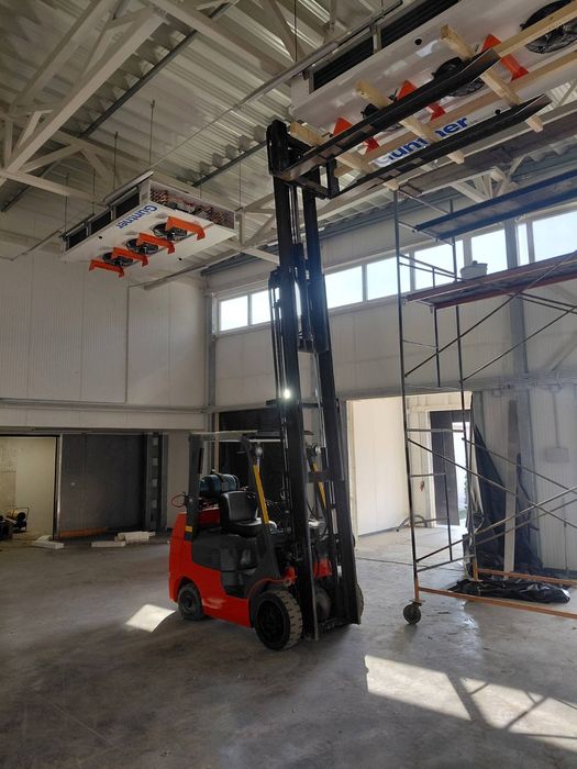 Toyota Газовий навантажувач Тойота 3000кг  5м зміщення