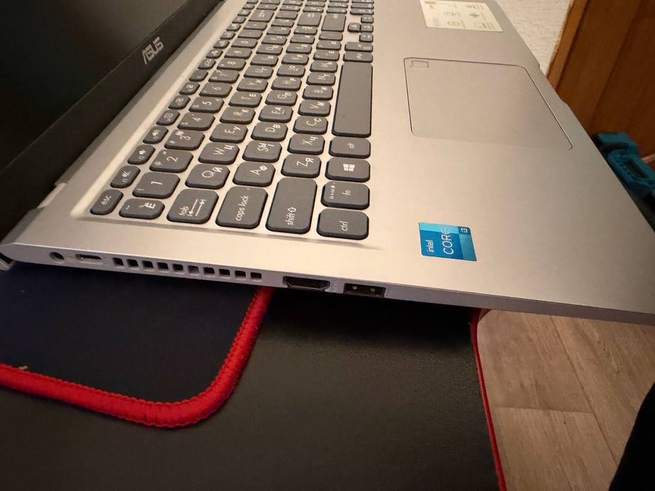 Ноутбук Asus x515