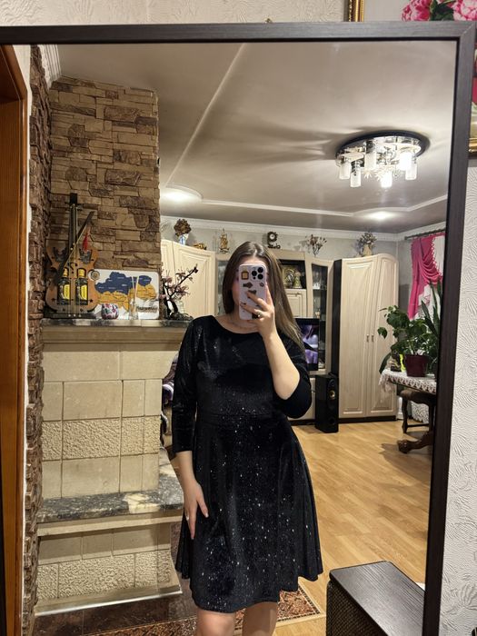 Сукня в блискітки