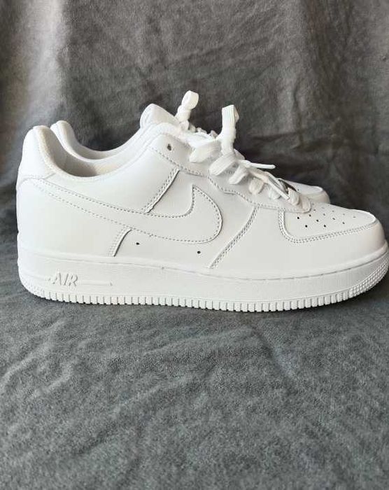 Nowe trampki Nike Air Force 1 Low Biały R.43