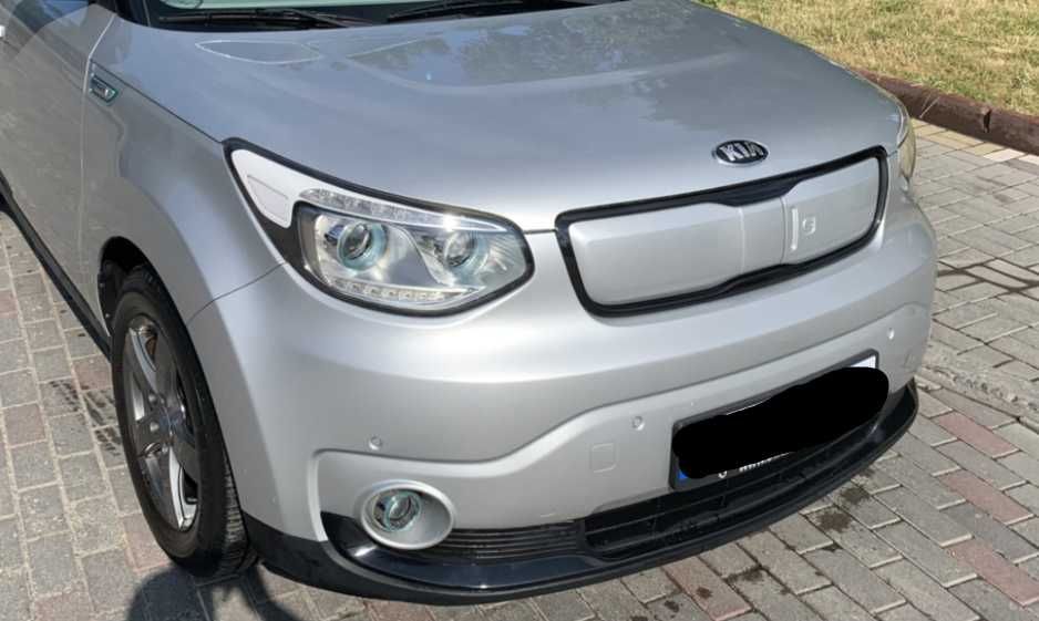 Капот фари фара  порт (комплект) Kia Soul EV 3D киа сол соул