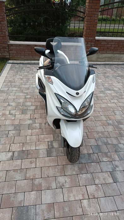 Yamaha YP 400 2011 року