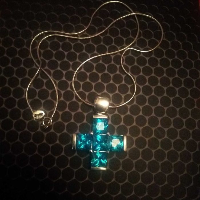 Серебряные колье,крест и подвеска с  цветными фионитами,925пр.Италия