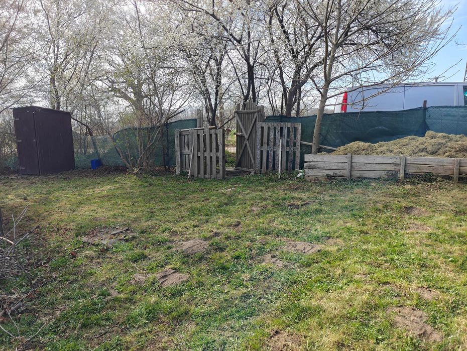 Działka 400m² ROD Camping – Przygotowana do sezonu! Parkowanie pod płotem