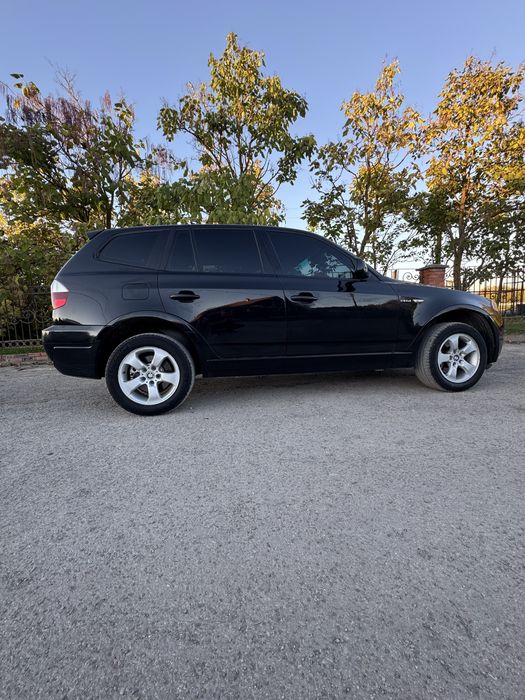 BMW X3 E83     2.0d    Повний привід xDrive