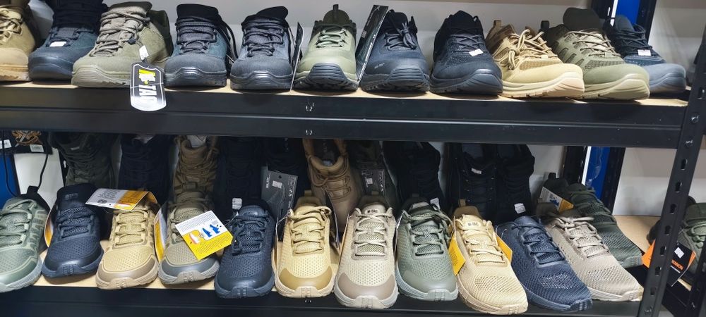 Тактичні Кросівки Літні дихаючі з Gore-Tex та без Черевики Ботинки Берці Великий вибір Приємні ціни