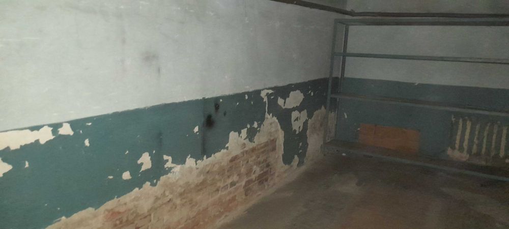 Продажа нежилого помещения.Победы-65