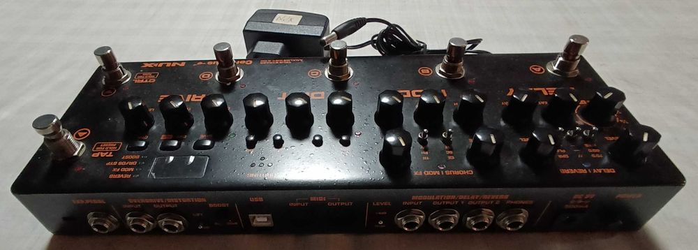NUX Cerberus – Pedaleira Multi-Efeitos + MIDI – Excelente Estado