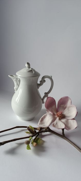 Przepiękna stara porcelana dzbanuszek Hutschenreuther 
Marka uznanego