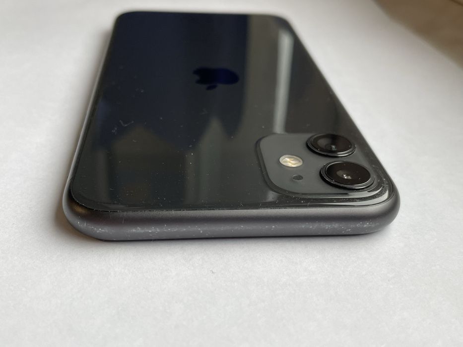 iPhone 11 64GB oryginalne opakowanie i etui Bewood