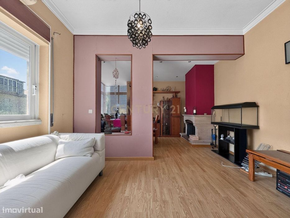 Apartamento T3 com Vista Deslumbrante - Almada