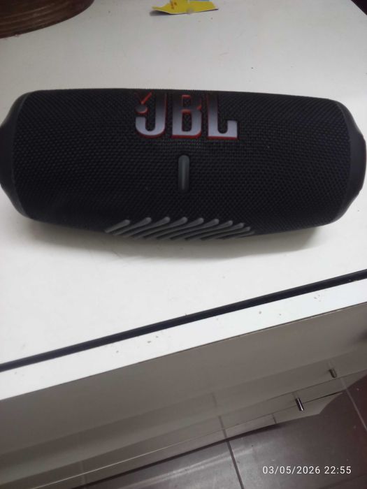 Coluna JBL charge5