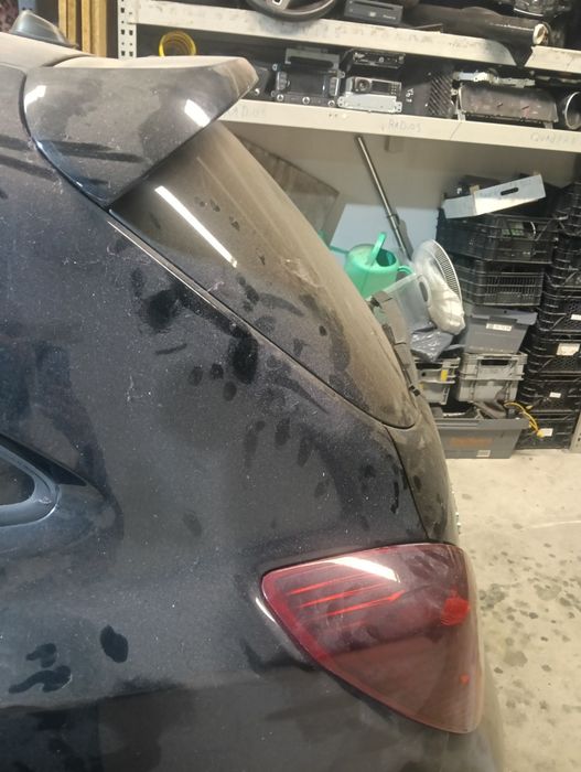 Aileron ( poiler )  e mala  de Opel corsa opc