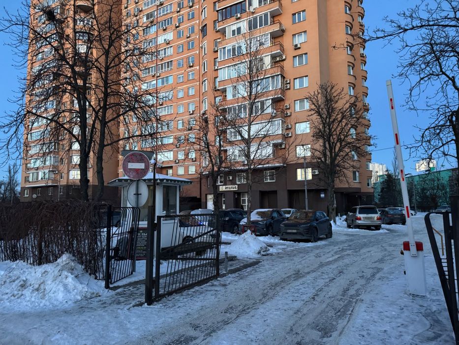 Оренда паркомісця Русанівка:  Бвр І.Шамо 12 з  Русанівським Бульваром