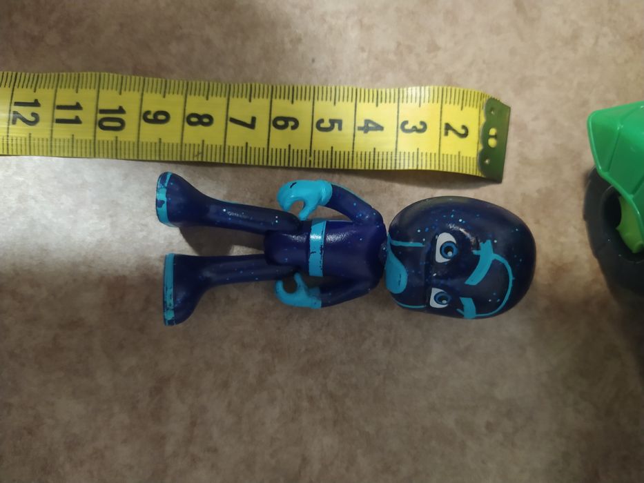 Машинки и человечки из ,,Герои в масках"