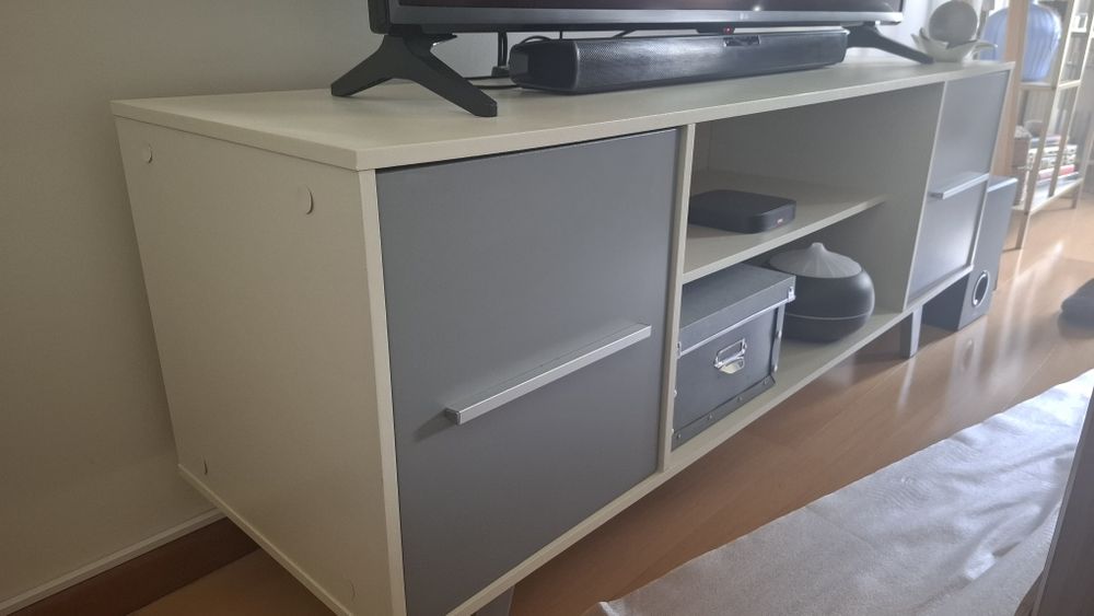 Móvel TV -  Cinza e  Creme