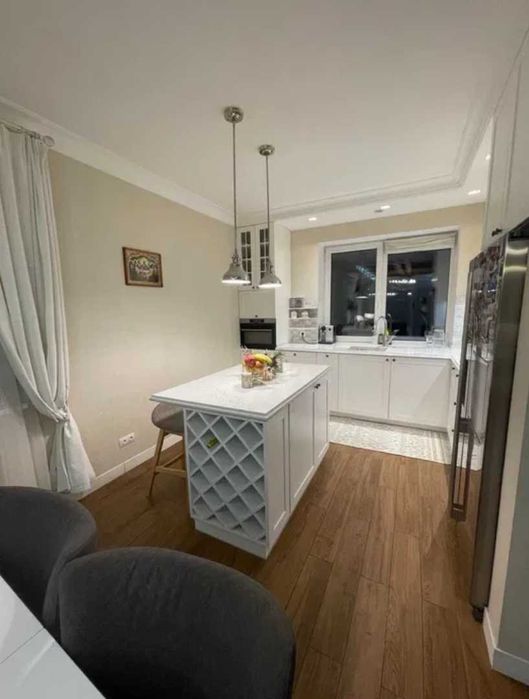 Сдается дом 280 кв.м, можно командировочным, военным, гаражи пляж баня