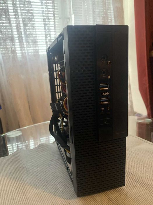 Biostar A10N-9830 DDR4 8 GB (max 32) RAM AMD Radeon R7 майже як нова!