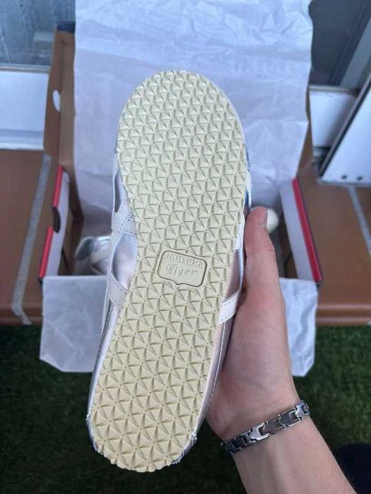 Onitsuka Tiger Mexico 66 Silver R.39