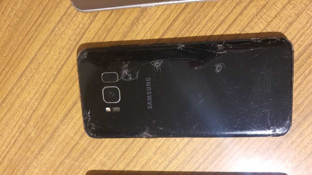 Zestaw Telefonów 3 sztuki Smartfon Samsung S6 Edge S8 S9+ Sprawne Uszk