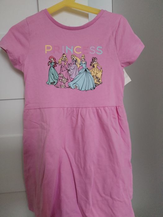 Dwie nowe sukienki księżniczki disney