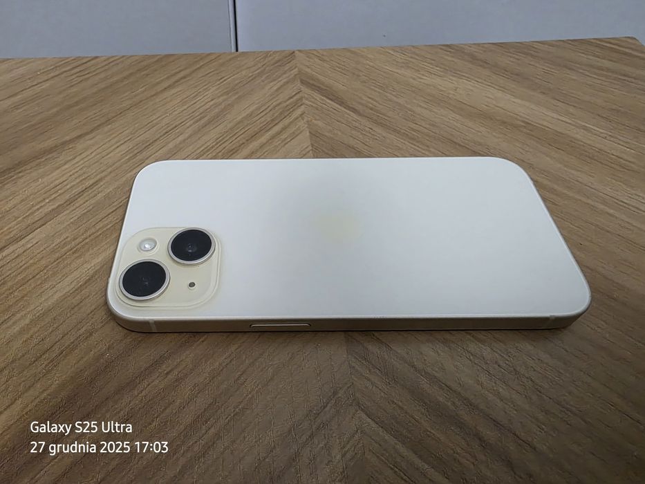 iPhone 15 kolor żółty 256GB