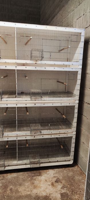 2 Gaiolas de criação em pvc