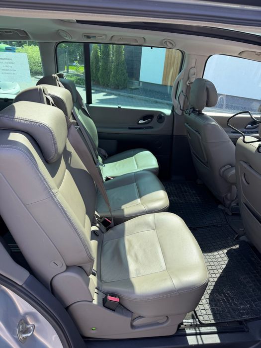 samochód Renault Grand Espace 4