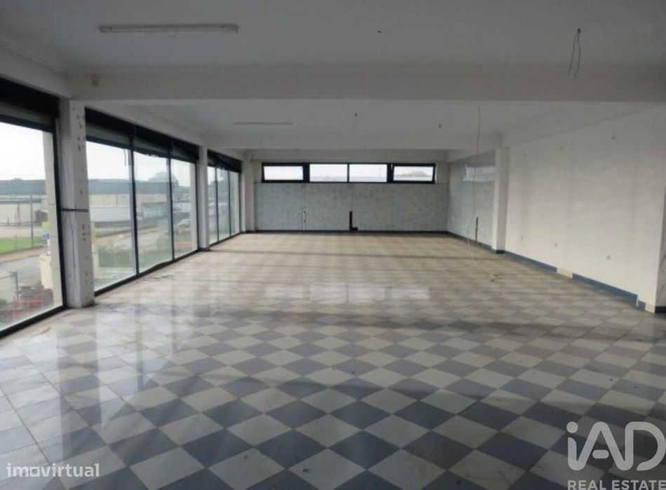 Espaço Comercial em Quinta do Anjo de 1921,00 m2
