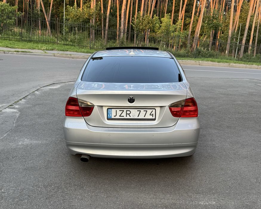 BMW e90 320d МКПП