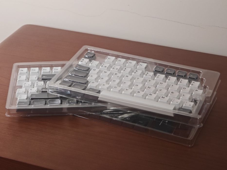 Set de Keycaps para Teclado Mecânico MX | Quase completo | Bom estado