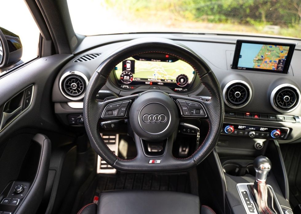 Audi S3 Sportback 2.0 TFSi quattro S tronic