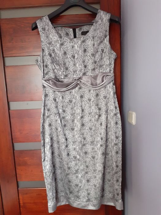 Sukienka wyjściowa na wesele uroczystość