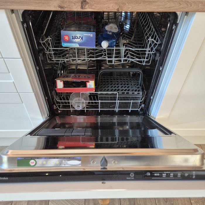 Zmywarka do zabudowy 60cm electrolux nowa