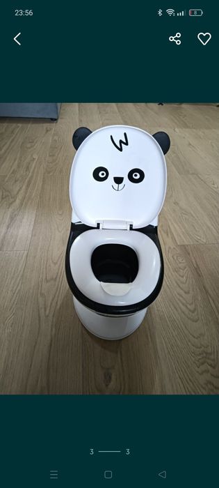 Sanita/pote do panda , com descarga de brincar que produz som