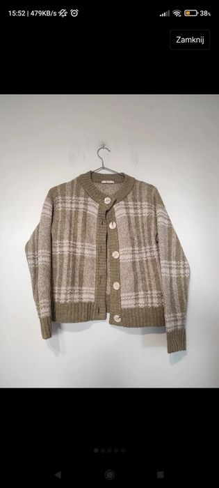Zapinany elastyczny sweterek w kratkę TU