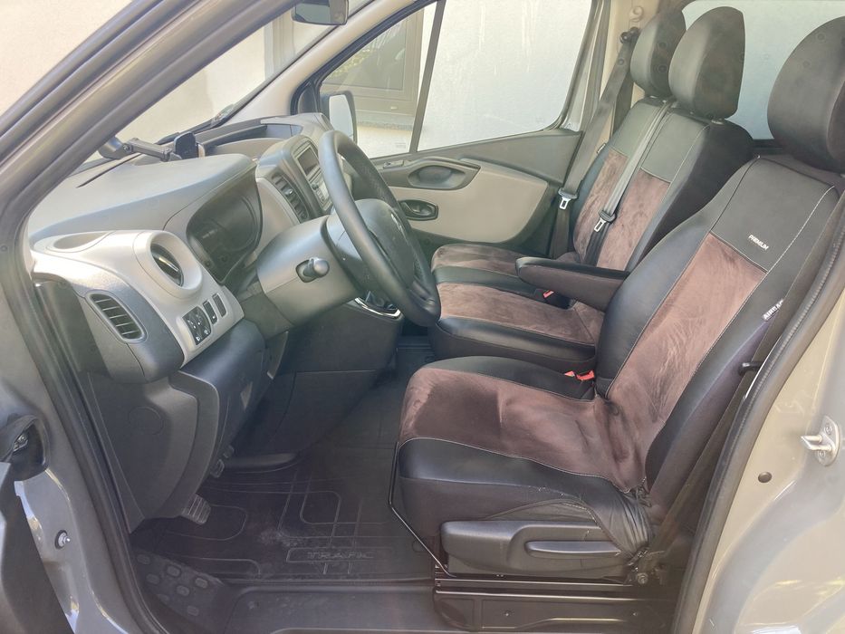 Wypozyczalnia samochodow wynajem aut przewoz osob bus 9 os