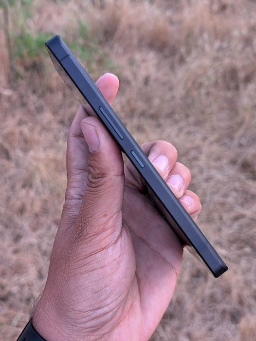 Sharp aquos r8 pro (12/256 Snapdragon 8 gen 2 УЦЕНКА ЧИТАЕМ ОПИСАНИЕ Камерафон флагман)