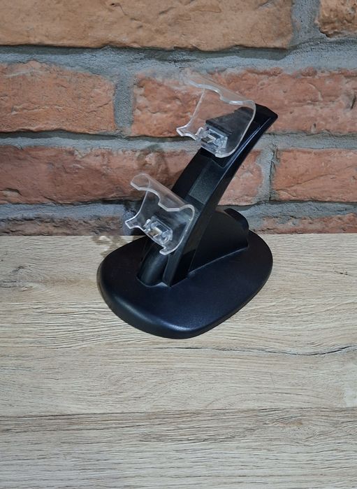 Ładowarka stojak do Padow kontrolerow ps4 Okazja