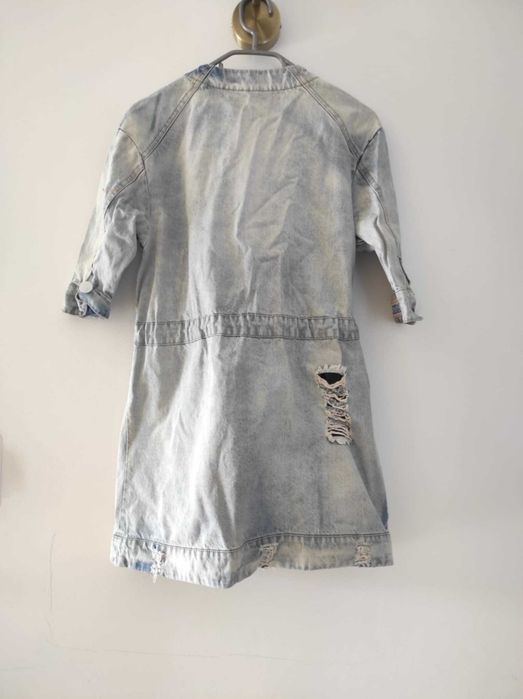 Kurtka jeansowa z naszywkami