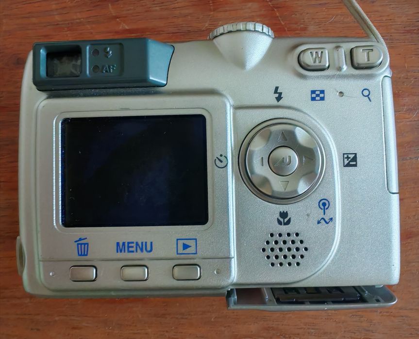 Фотоаппарат Nikon coolpix 4200