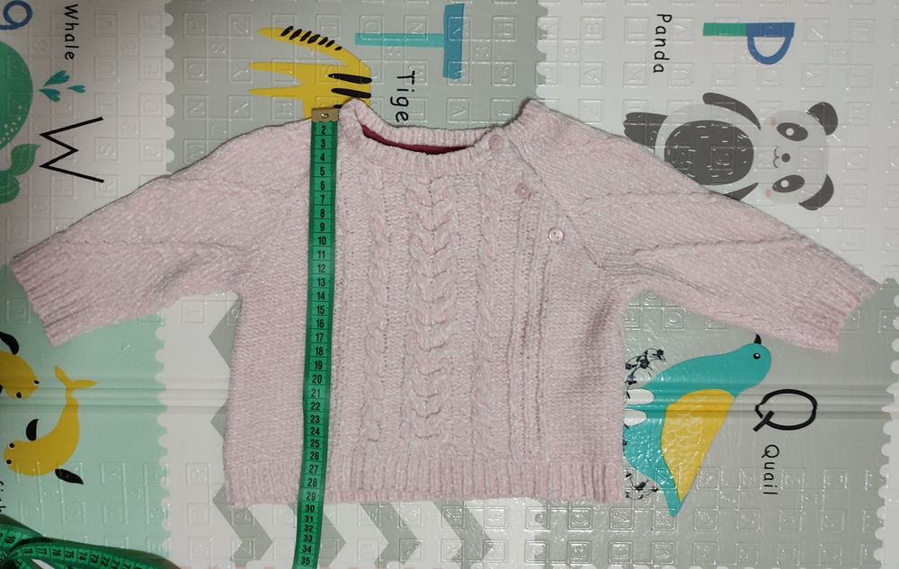 Светр для дівчинки