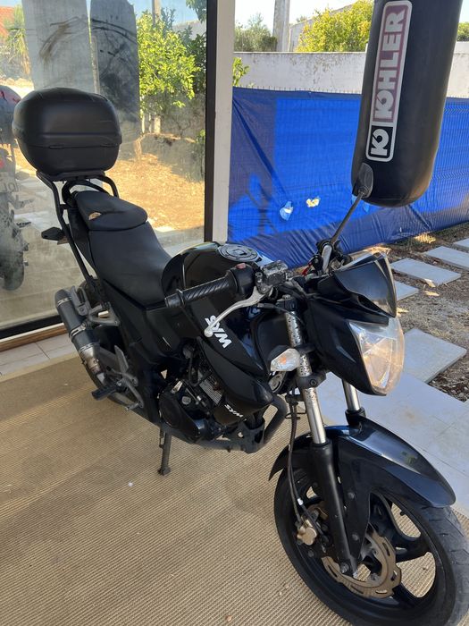 Sym Wolf 125cc com case incluida