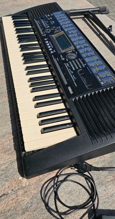 Organy YAMAHA PSR-420 + statyw