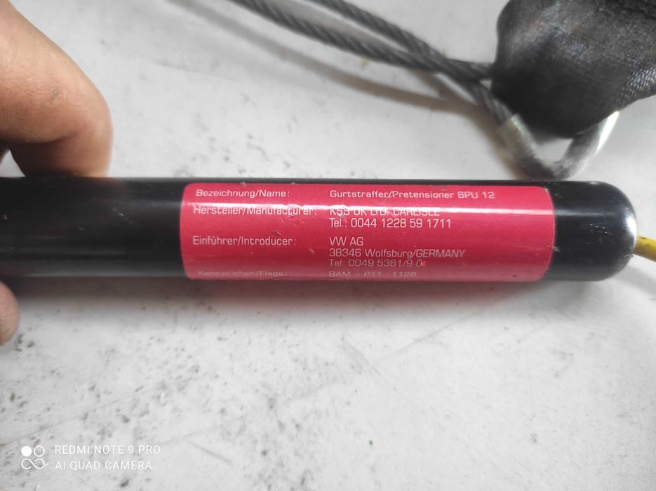 VW Passat B7 b6 pas bezpieczeństwa tył napinacz oryginał