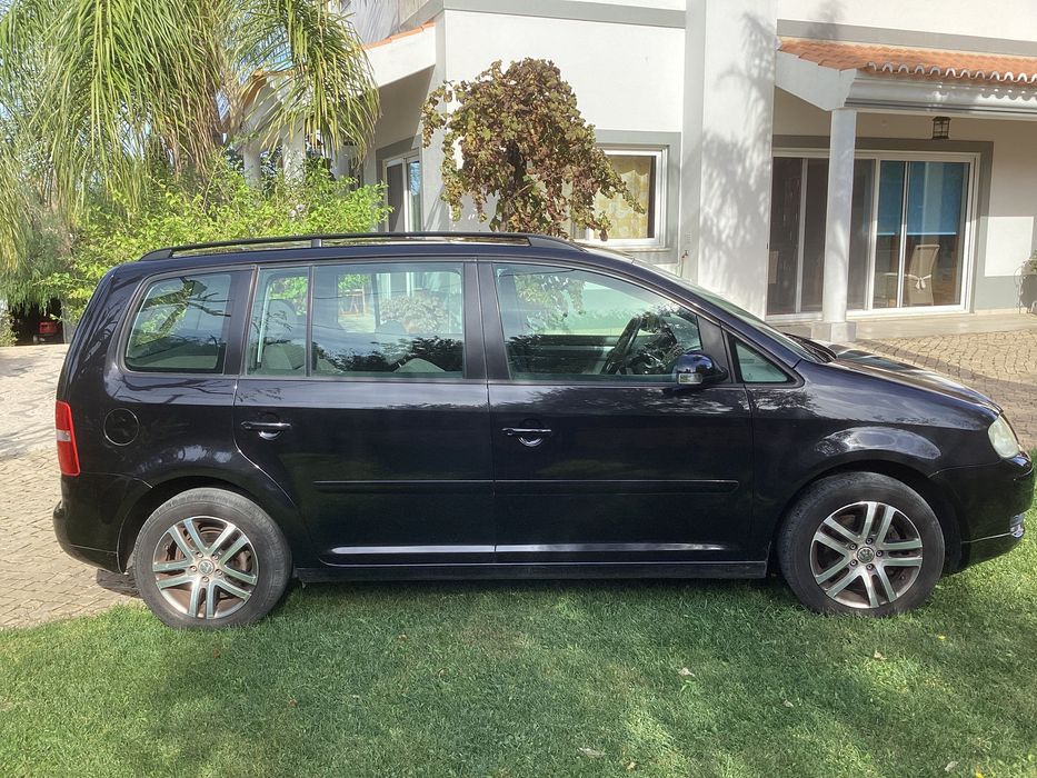 VW TOURAN 1.9 TDI Conceptline 5 lugares DSG