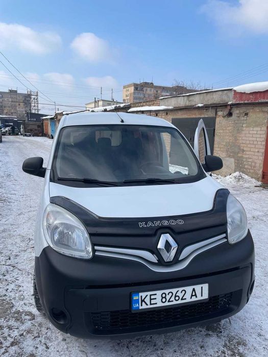 Автомобіль renault