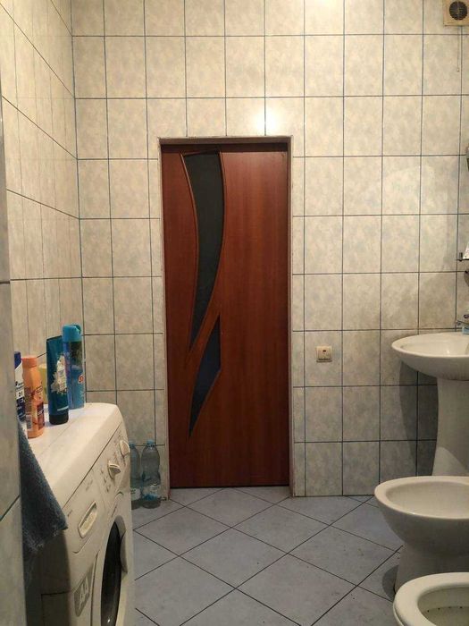 Продаж будинку і земельної ділянки